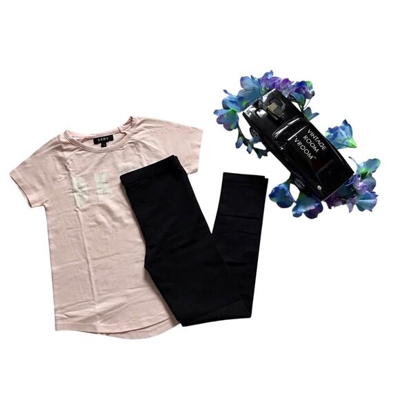 DKNY NWOT Outfit for Girls 10 - Picture 1 of 11